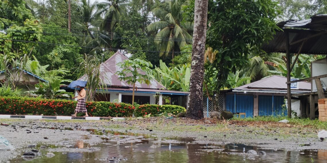 Hari Pertama Tahun Ajaran Baru, Cuaca Sumbar Didominasi Hujan Ringan