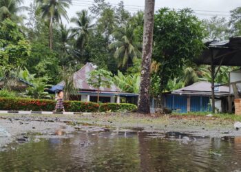 Hari Pertama Tahun Ajaran Baru, Cuaca Sumbar Didominasi Hujan Ringan