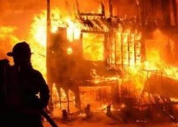 Kebakaran Hanguskan Rumah Kosong di Pauh, Api Diduga Berasal dari Ruang Tengah