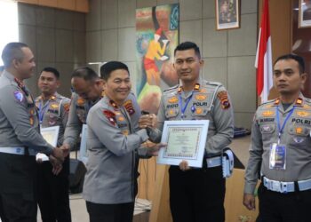 Satlantas Polres Solok Diganjar Penghargaan Atas Capaian PNBP Tertinggi