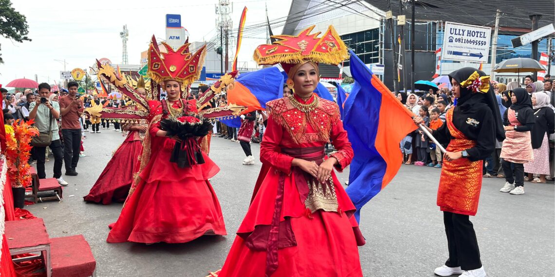 Pawai Alegoris Warnai Peringatan HUT RI di Kota Solok, Angkat Pesan Pembangunan dan Kebersamaan