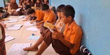 Ratusan Siswa SD di Padang Pariaman yang Belajar di Teras Karena Ruangan di Gembok Kini Sudah Kembali ke Kelas