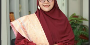 Prof. Dr. Ike Revita Sah Jabat Dekan FIB Unand