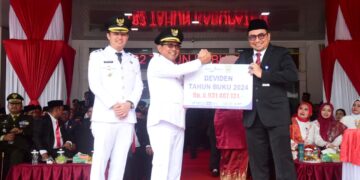 HUT ke-80 Kemerdekaan RI: Pemkab Padang Pariaman Terima Dividen Rp8,9 Miliar dari Bank Nagari