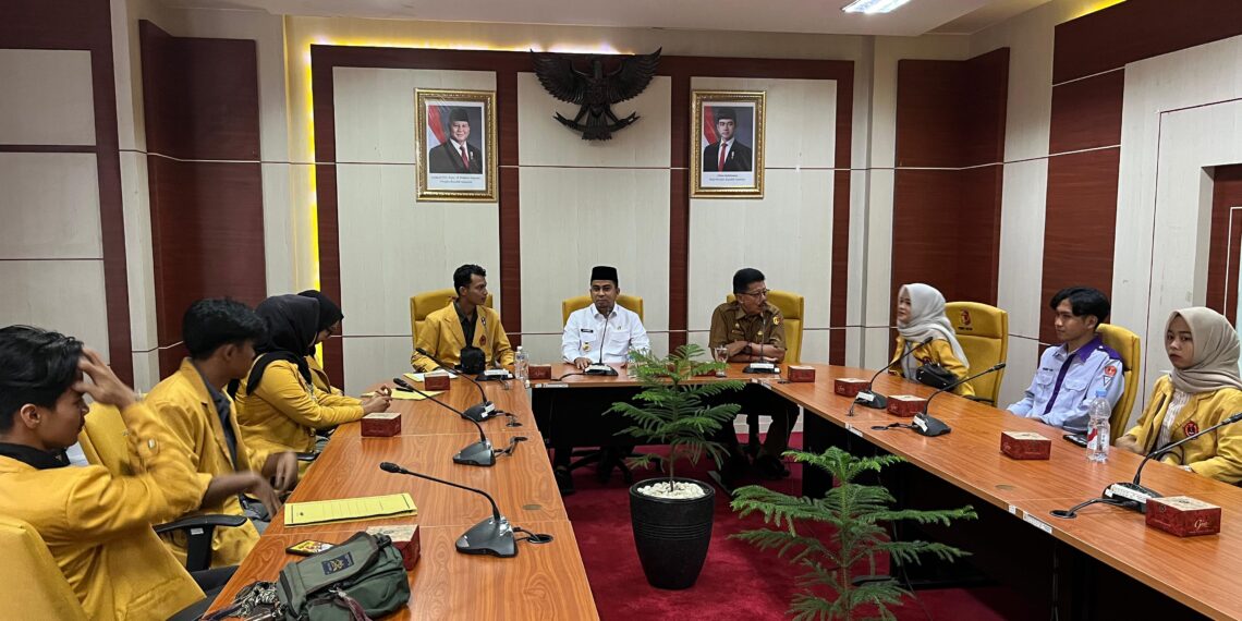 Audiensi dengan Walikota, BEM UMMY Solok Bawa 11 Poin Tuntutan