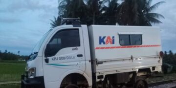 Kendaraan Pemeriksa Jalur Kereta Tabrak Dua Orang yang Sedang Berpelukan di Lubuk Alung