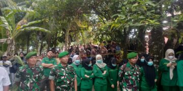 Ratusan Masyarakat Padati Lokasi Rekontruksi Pembunuhan Berantai di Padang Pariaman