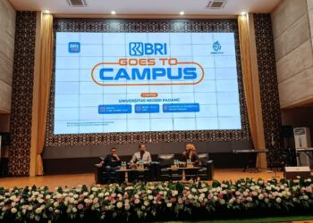 ILeague “Goes to Campus” Buka Wawasan Mahasiswa FIK UNP Berkarir di Industri Sepak Bola