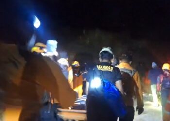 6 Remaja Terjebak di Air Terjun Sarasah Limapuluh Kota, Satu Cedera Dievakuasi ke Rumah Sakit