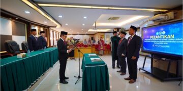 Rektor Unand Lantik Dua Wakil Dekan FIB Baru