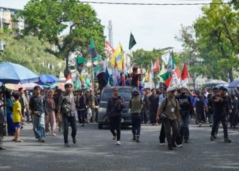 Lepas Mahasiswa untuk Aksi di DPRD Sumbar, Ini 5 Pernyataan Sikap Unand