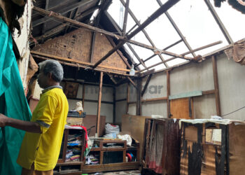 Cerita Warga Kota Solok Ditengah Amukan Angin, Atap Hilang Disapu Hujan Badai