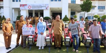 18 Kelompok Tani Kota Pariaman Diberikan Bantuan Alsintan Senilai Miliaran Rupiah