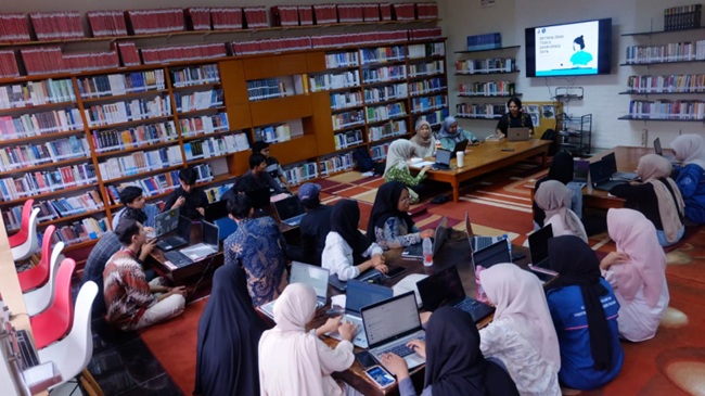 Prodi Ilmu Komunikasi UNP gelar Kuliah Tamu Jurnalisme dan Lingkungan