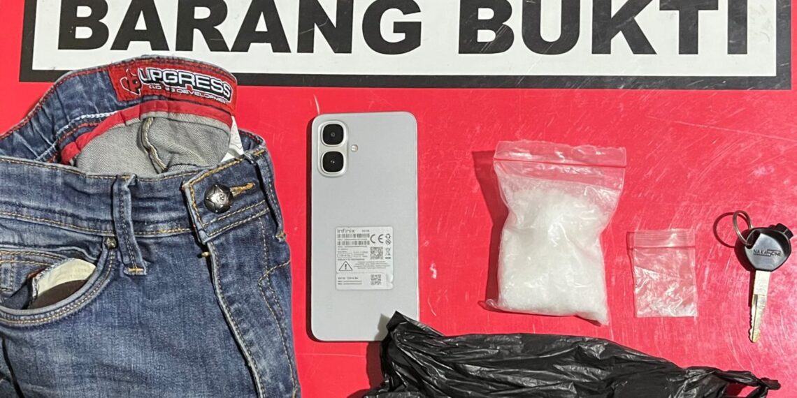 Pria Asal Padang Ditangkap Polisi di Solok, Dua Paket Sabu Disita