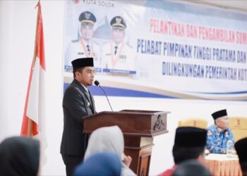 Wali Kota Solok Lantik 18 Pejabat, Tekankan Integritas dan Kinerja Pelayanan Publik