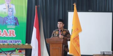 Ramadhani Kirana Hadiri Pelantikan Pengurus IKTDPP Kota dan Kabupaten Solok