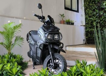 CEO Indomobil Emotor Internasional Sapa Warga Padang ,Tyranno dan Adora Motor Listrik dengan Fitur Eksklusif