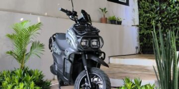 CEO Indomobil Emotor Internasional Sapa Warga Padang ,Tyranno dan Adora Motor Listrik dengan Fitur Eksklusif
