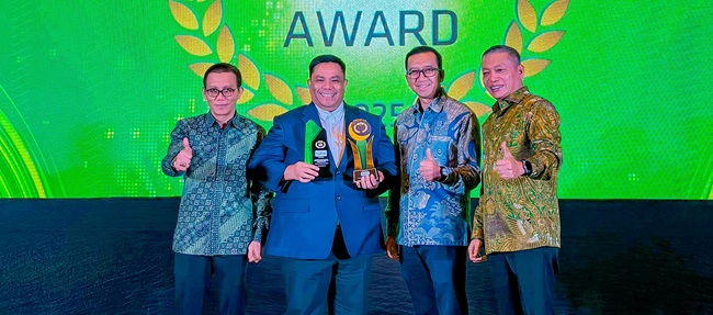 UUS Bank Nagari Raih 3 Penghargaan Infobank 14th Sharia Awards