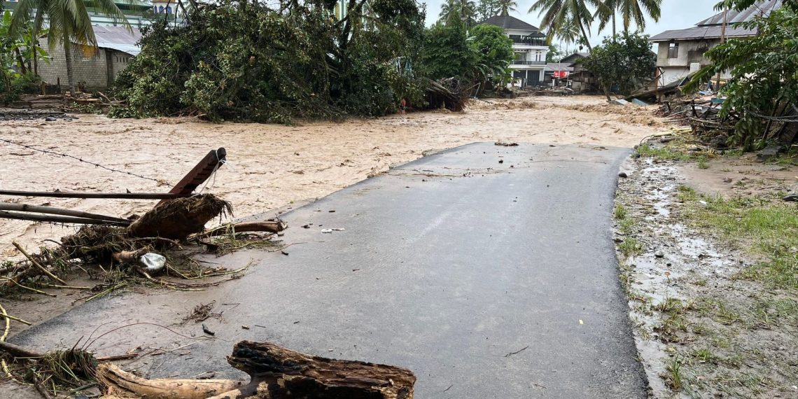 Banjir Bandang Saniangbaka, Air Masih Menggenangi Rumah Warga