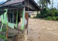 Debit Air Sungai Naik, Rumah dan Jalan Amblas Terbawa Arus di Solok