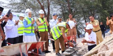 John Kenedy Groundbreaking Kampung Nelayan Merah Putih, Janji Ubah Pola Pikir Pesisir