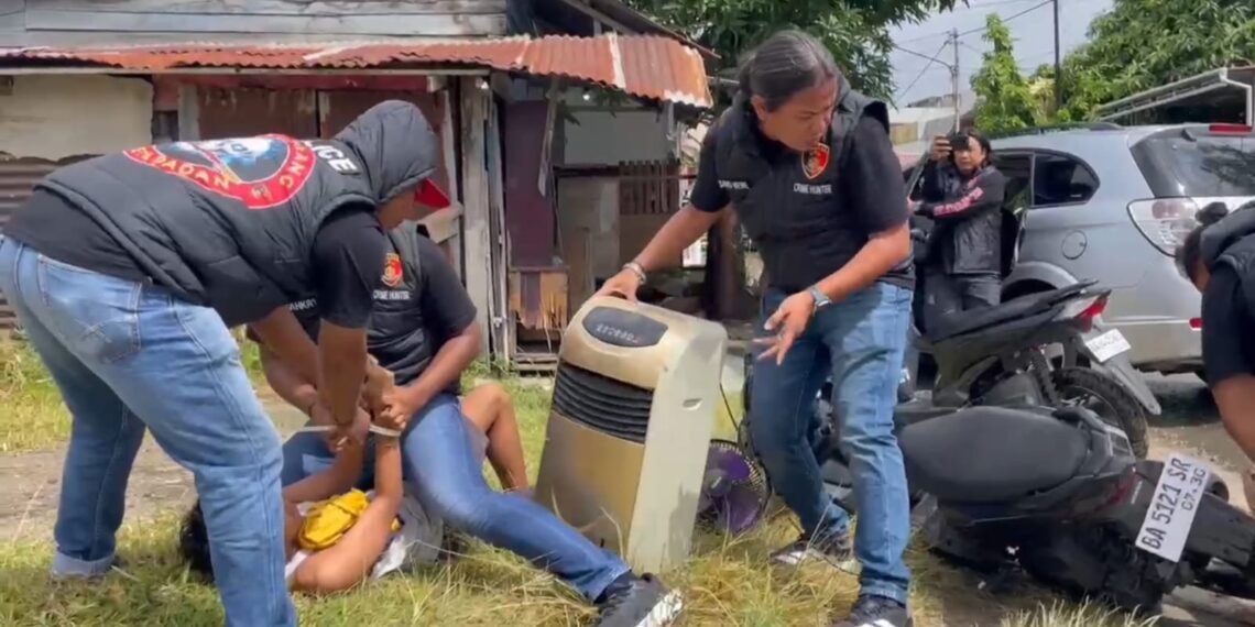 Simulasi Gempa: Tim Klewang Peragakan Penindakan Penjarahan di Padang