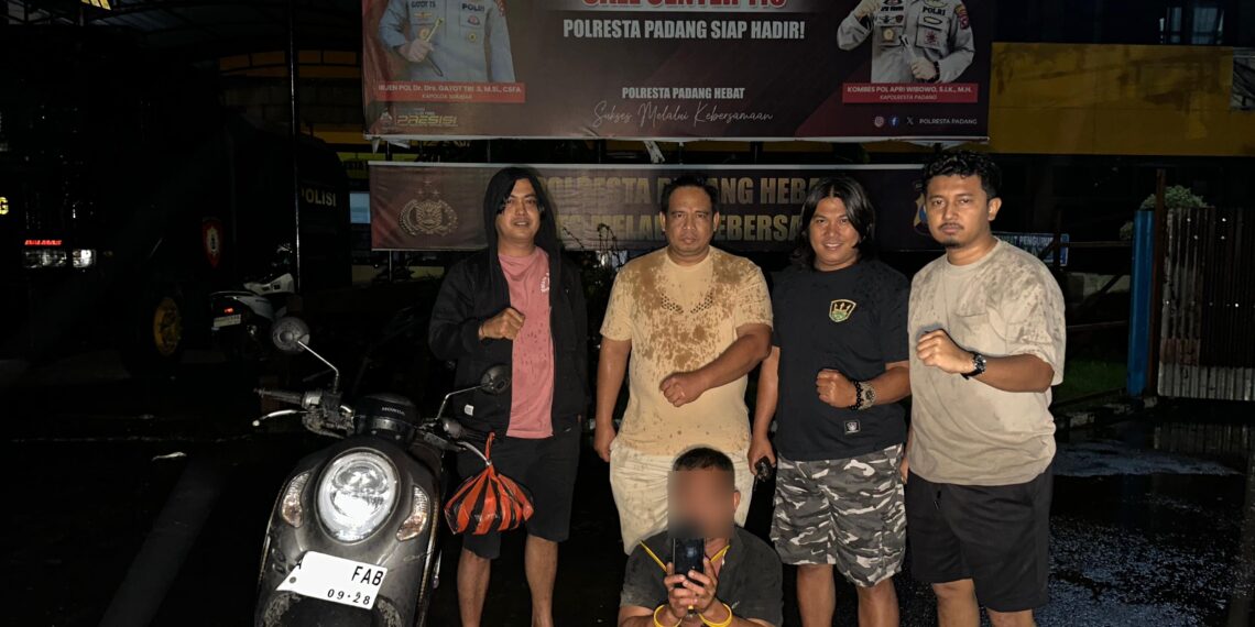 Warga Tangkap Pencuri Ponsel di Pasar Ambacang, Pelaku Diringkus Tim Klewang Polresta Padang