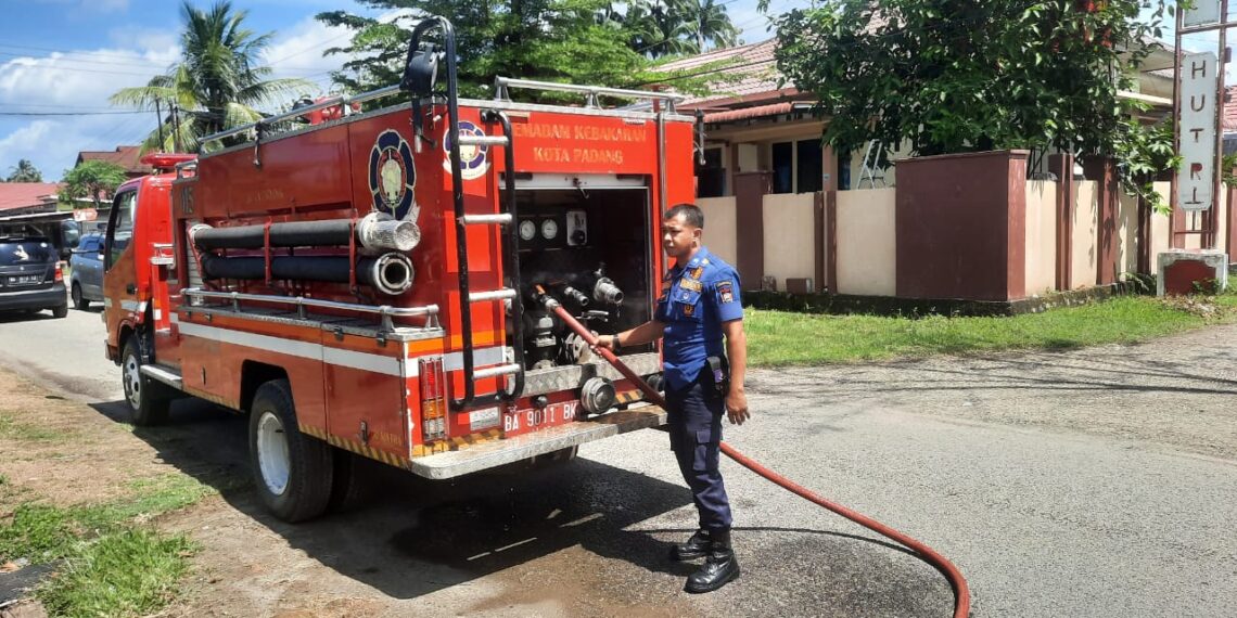 Warung di Koto Tangah Terbakar, Diduga Akibat Percikan Api dari Kipas Angin