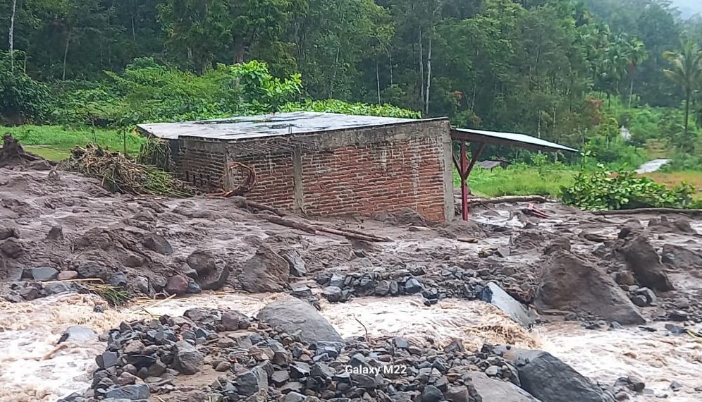 Agam Dihantam Banjir Bandang, Sawah dan Fasilitas Terdampak
