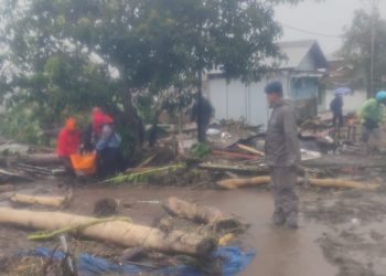 Dua Orang Meninggal Akibat Banjir Bandang Toboh Agam, Satu Masih Hilang