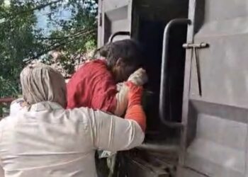 Satpol PP Padang Tangani Perempuan Terlantar di Kawasan Seberang Padang