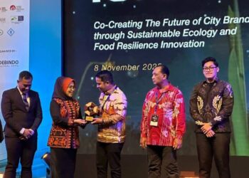 Kota Solok Raih Penghargaan ISNA 2025 Kategori Best Food Resilience