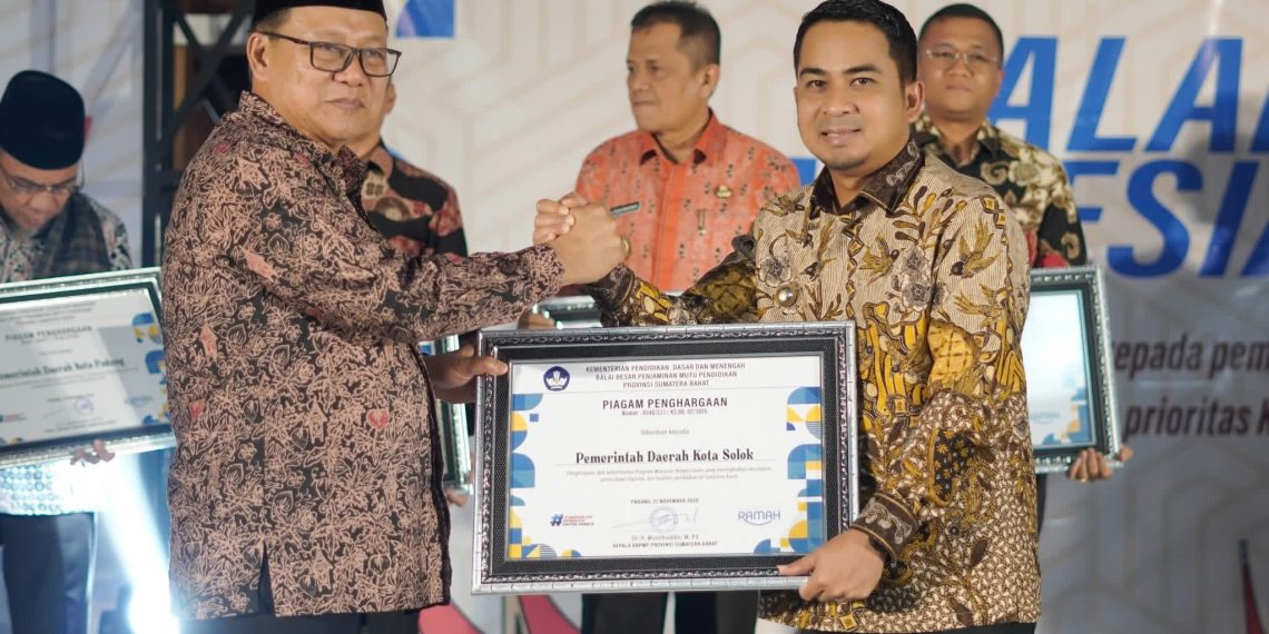 Program Makanan Bergizi Gratis Pemko Solok Diganjar Penghargaan oleh BBPMP Sumbar