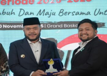 Walikota Fadly Amran Beberkan Program Rumah Wirausaha di Pelantikan BPC HIPMI Kota Padang 2025-2028