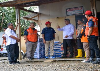 PT Semen Padang Salurkan Bantuan untuk Ribuan Warga Terdampak Banjir di Koto Tangah dan Nanggalo