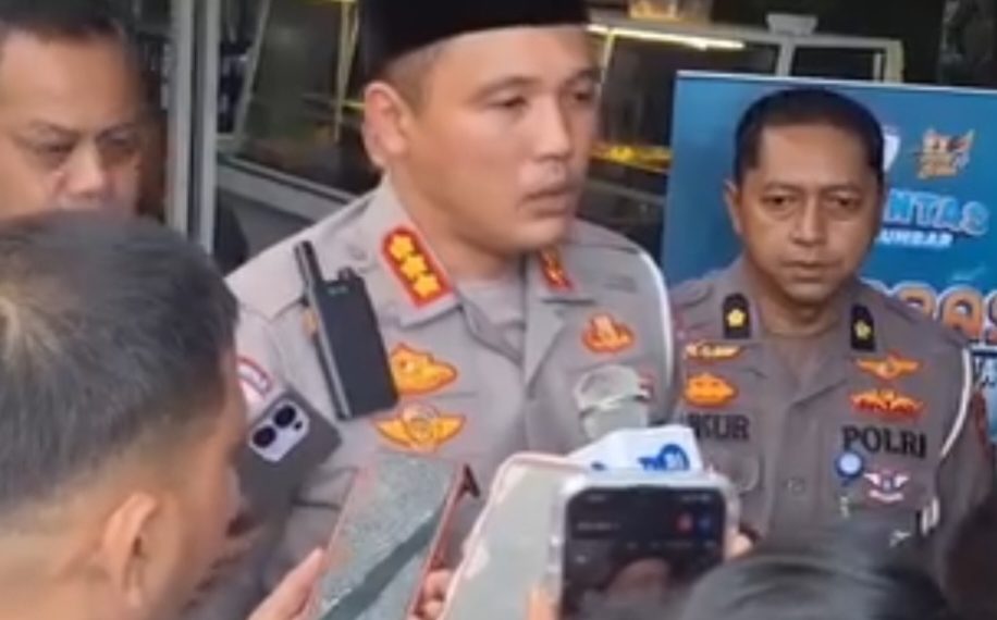 Dirlantas Polda Sumbar Imbau Warga Tunda Perjalanan: Sejumlah Ruas Jalan Terputus Akibat Bencana