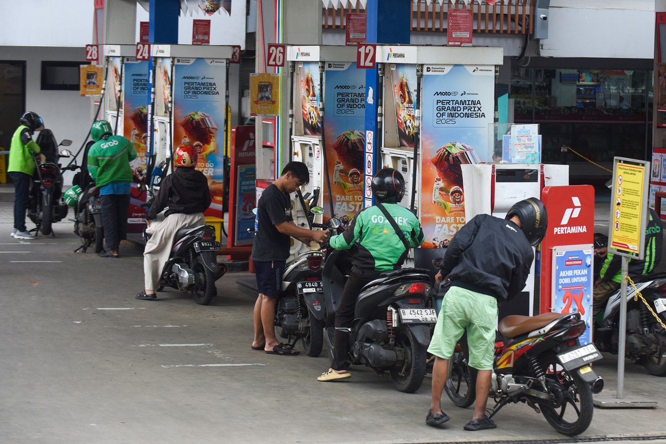APBN Tertekan, Pemerintah Buka Opsi Naikkan Harga BBM Subsidi