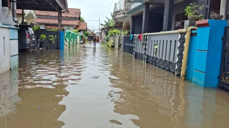 Banjir Rendam Serang, 2.682 Rumah dan 9 Ribu Warga Terdampak