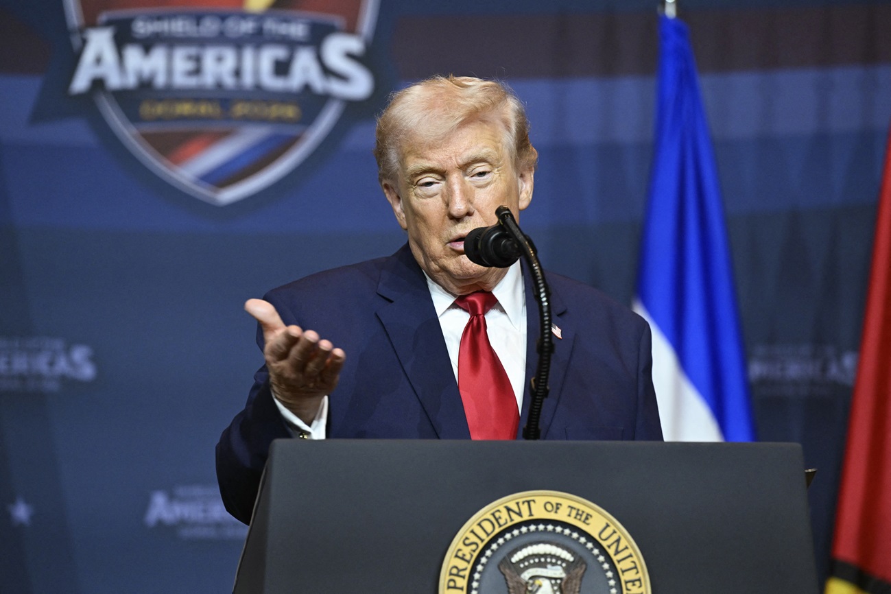Trump: Iran Berjanji Tidak Tembaki Negara Tetangganya Lagi