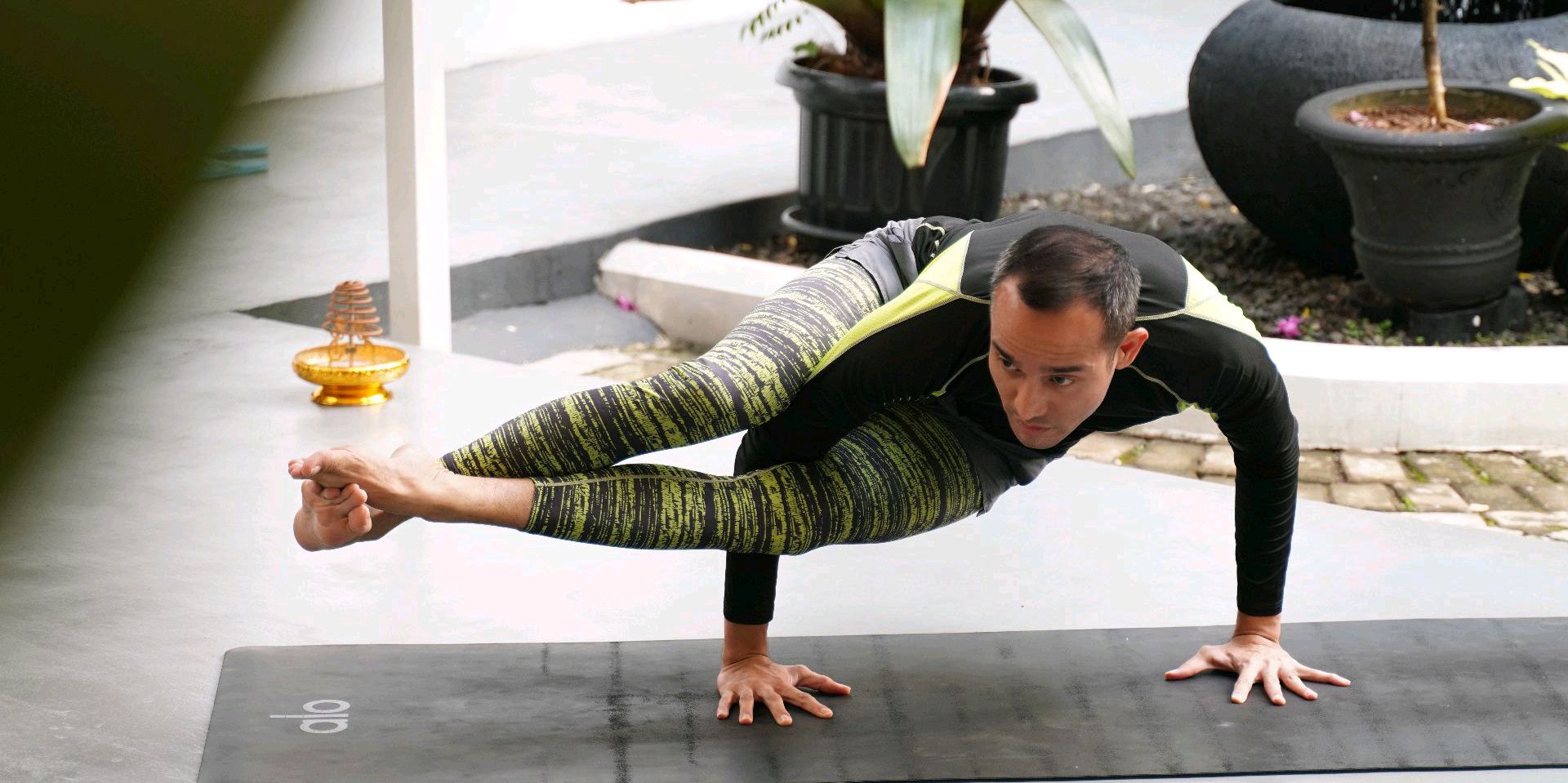 Vinyasa Flow with Reza