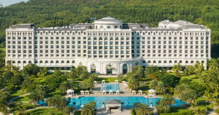 Intern in Food & Beverage at Marriott in Vietnam