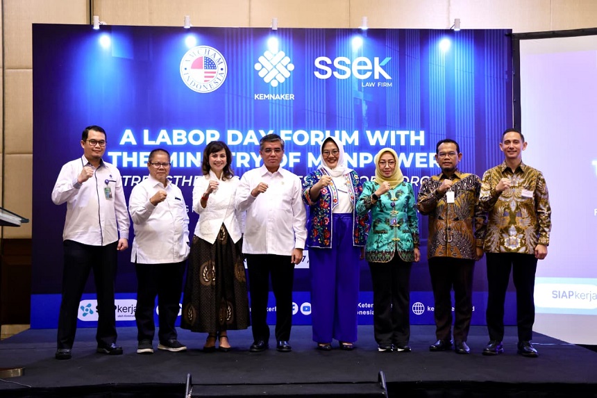 20260408203912_Menaker-Tegaskan-Kesempatan-Kerja-Tetap-Terbuka-di-Tengah-Tantangan-Global---5.jpeg