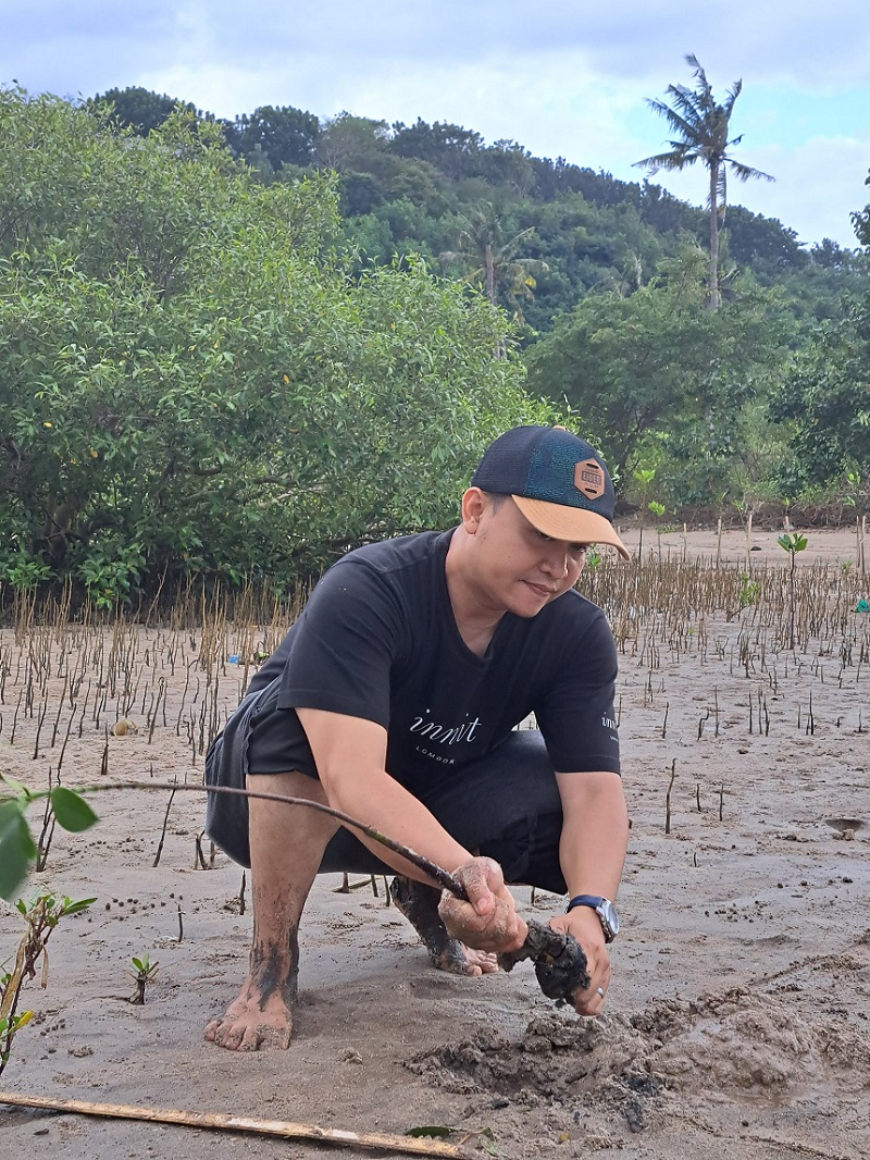 20260415122247_Mangrove-Planting2.jpeg