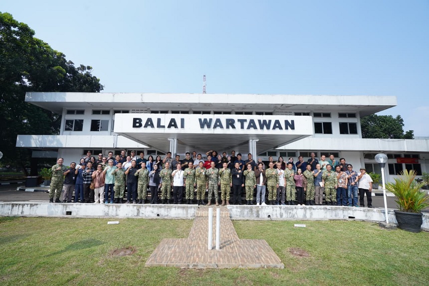 20260610174232_Kapuspen-TNI-Gelar-Dialog-Bersama-Insan-Pers.jpg
