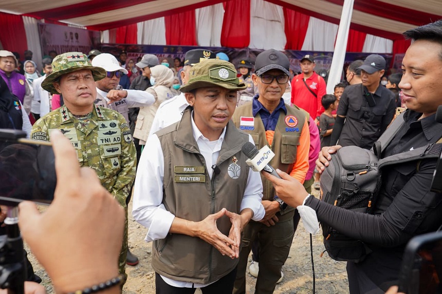 20260828164524_Menhut-Raja_Riau_2.jpg