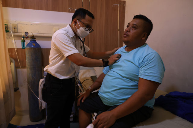 Koloni Bakteri dari Asap Rokok Segera Menyerang Saluran Pernapasan
