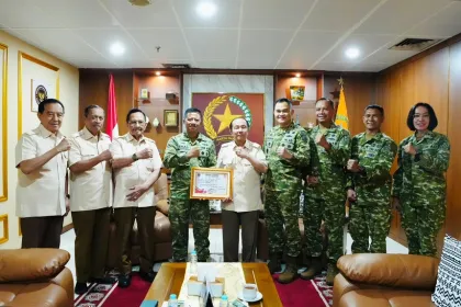 Jelang HUT Ke-81 TNI, Kas Kohanudnas Anjangsana kepada Jenderal (HOR) H.B.L. Mantiri.