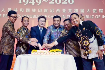 Kasum TNI Bersama Menko Polkam Hadiri Perayaan Hari Nasional ke-77 RRC.